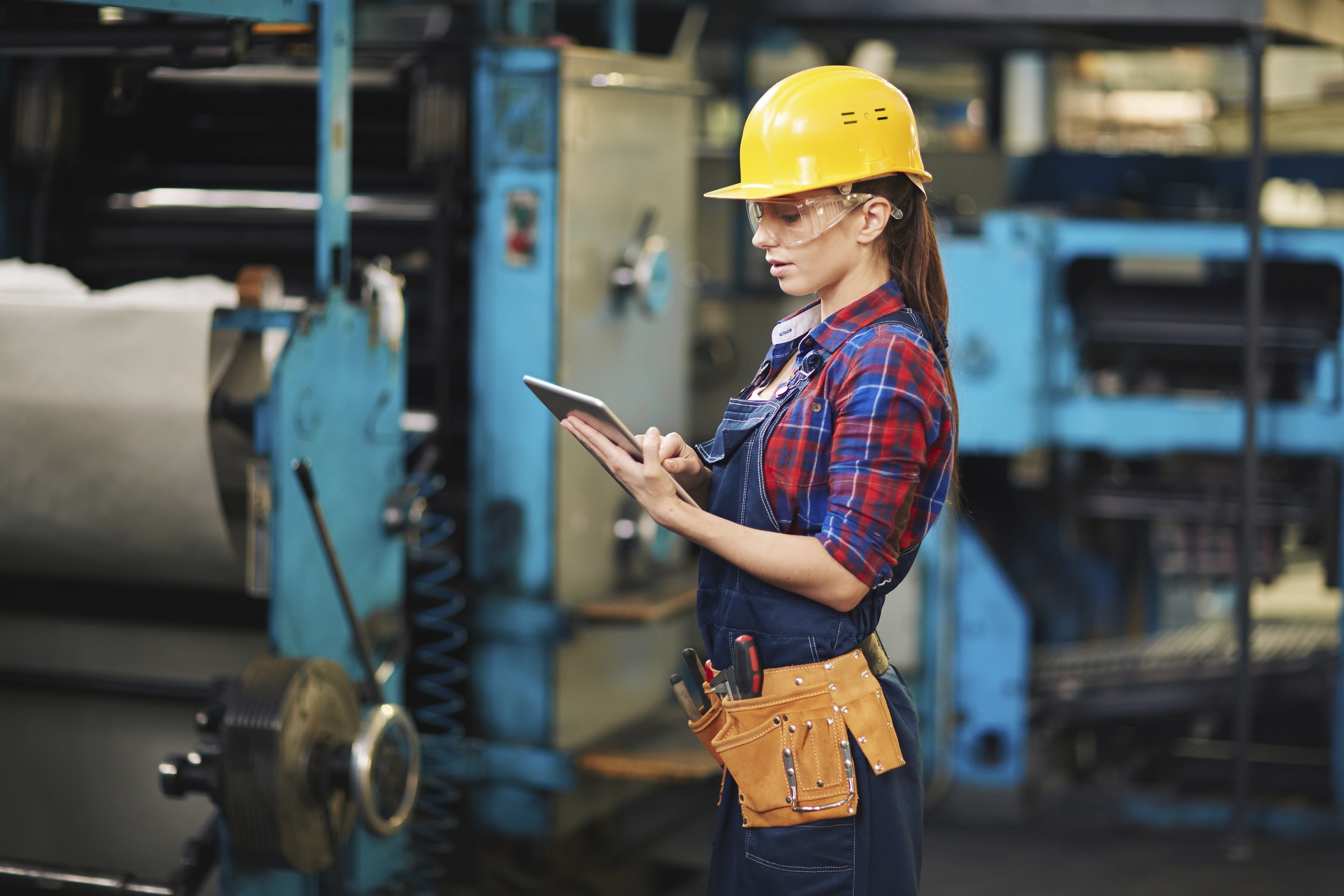 Factory-Worker-alberta