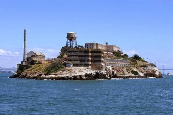 nha-tu-dao-Alcatraz